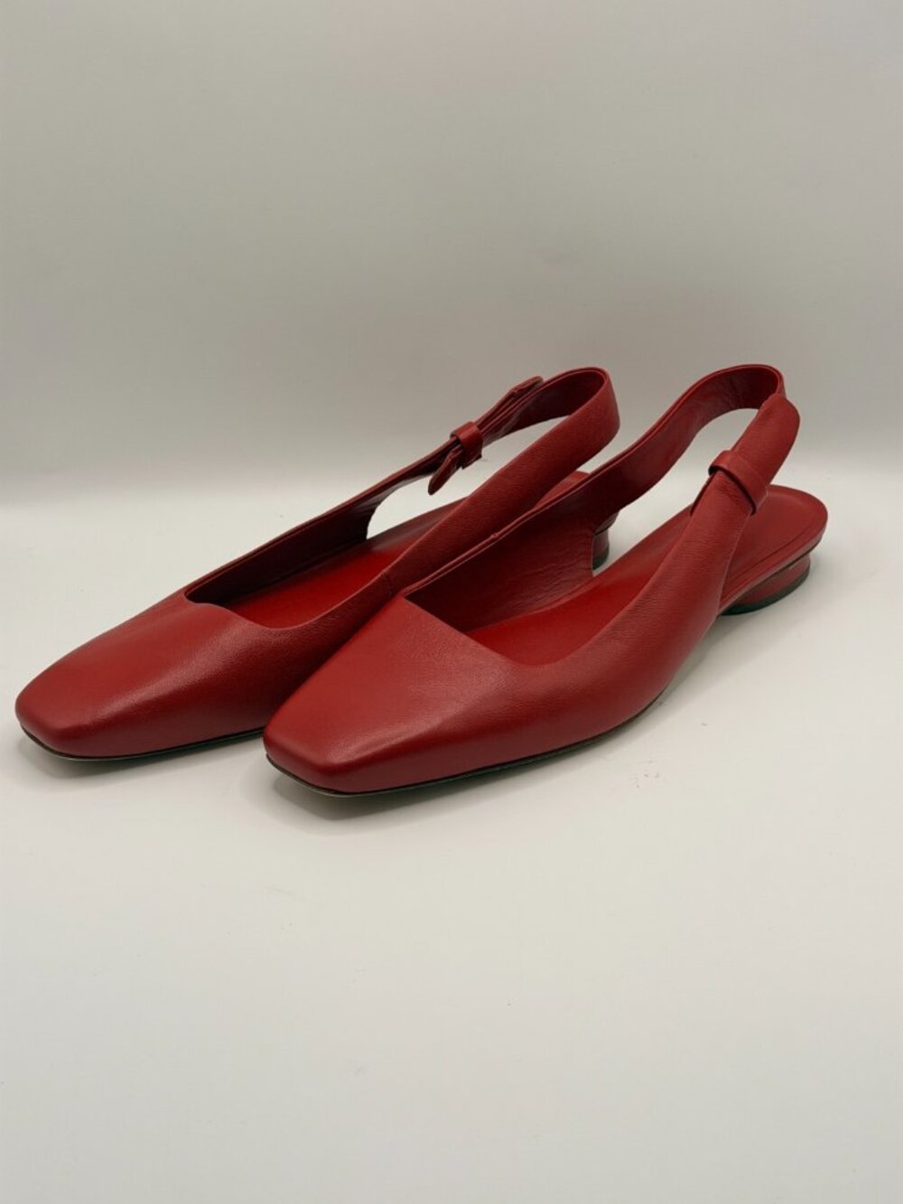 Vince Women's Red Vida Leather Slingback Flat Sz 9